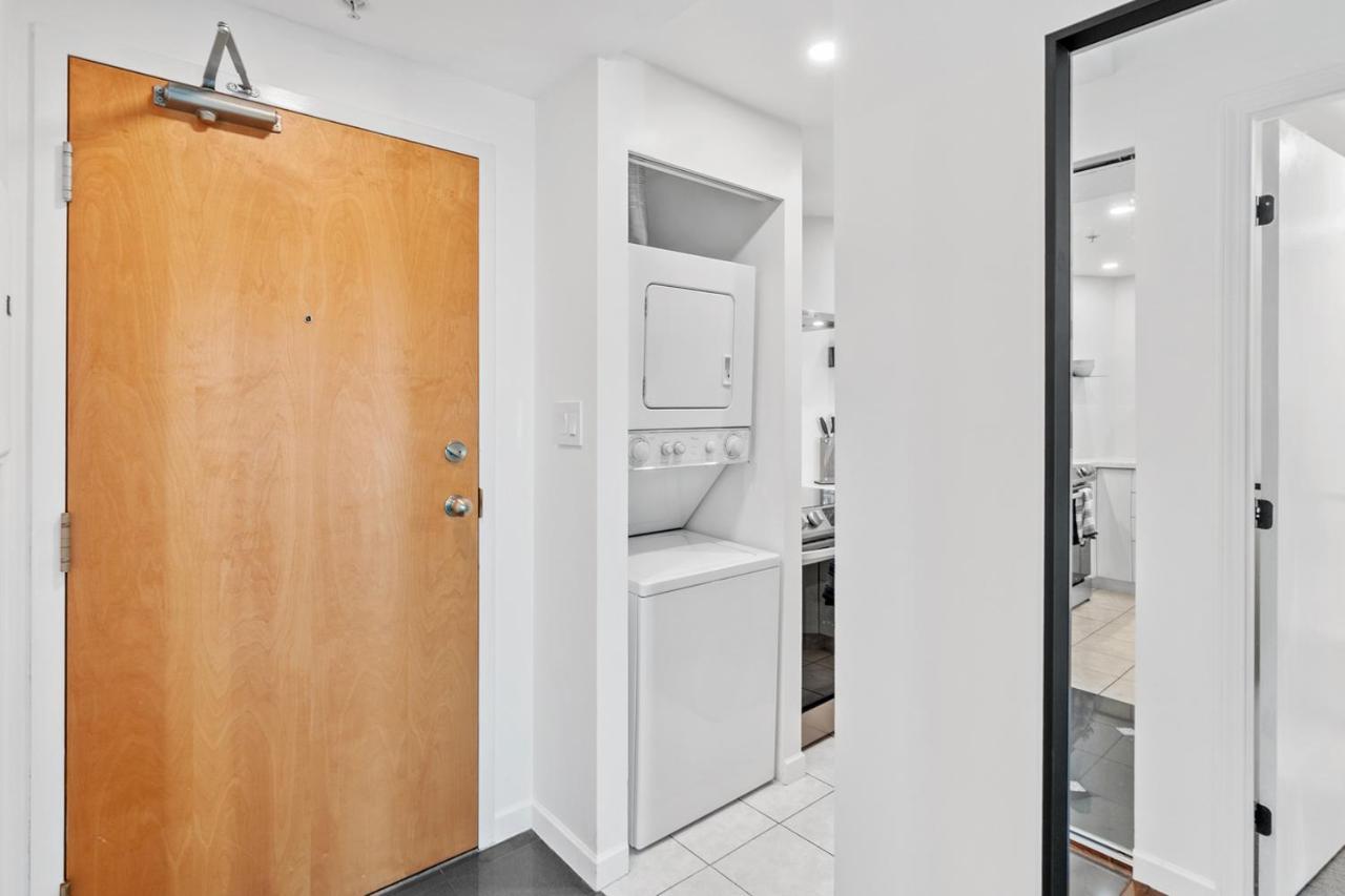 Downtown Luxury 1Br Coal Harbour Vancouver Exterior foto